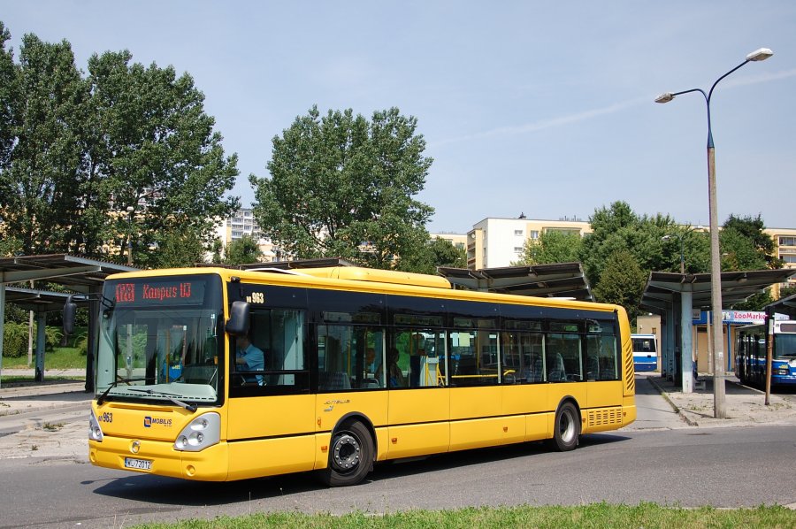 MI963