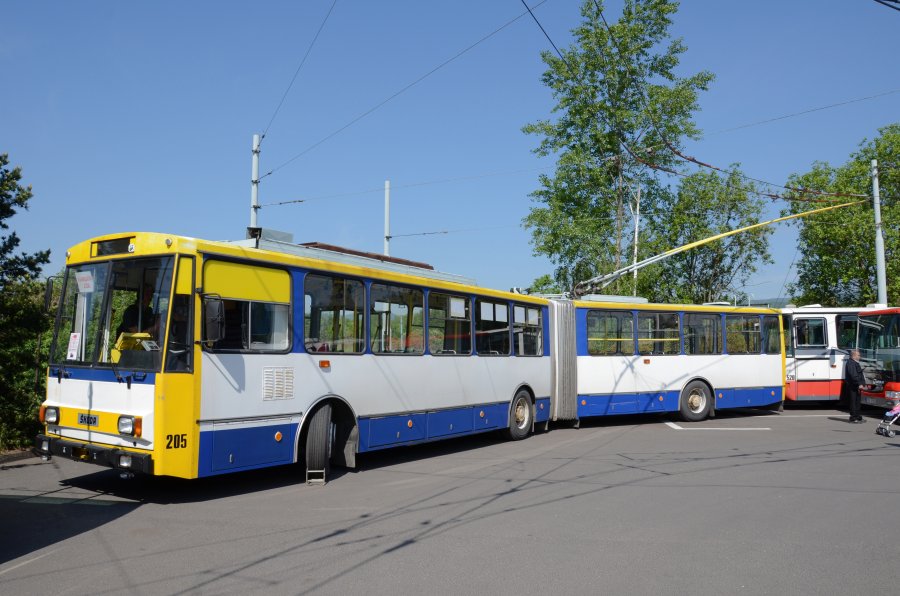 205