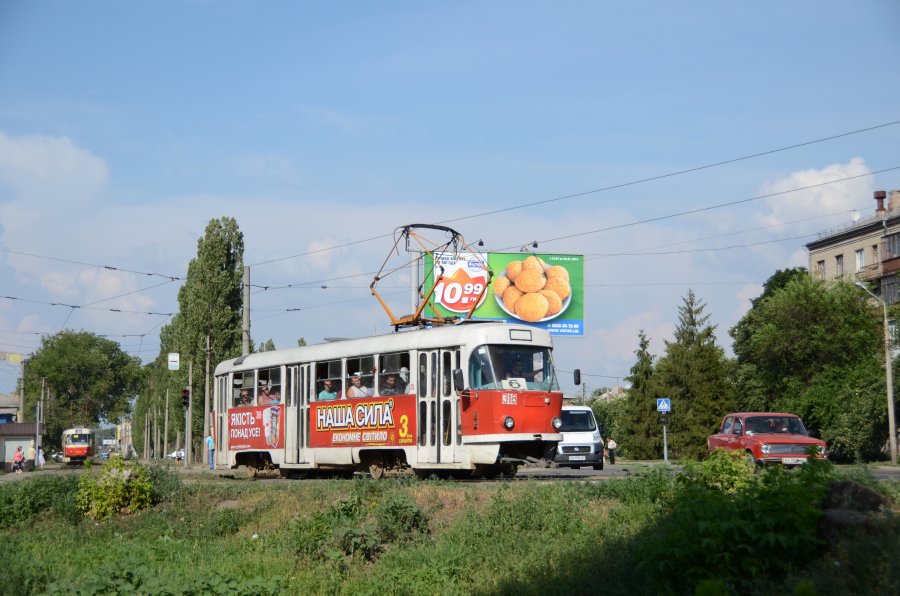 318