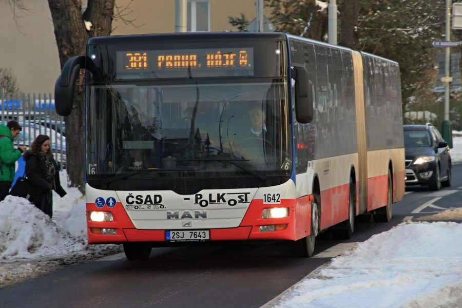 1642