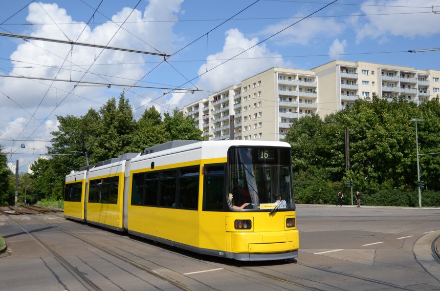 1072