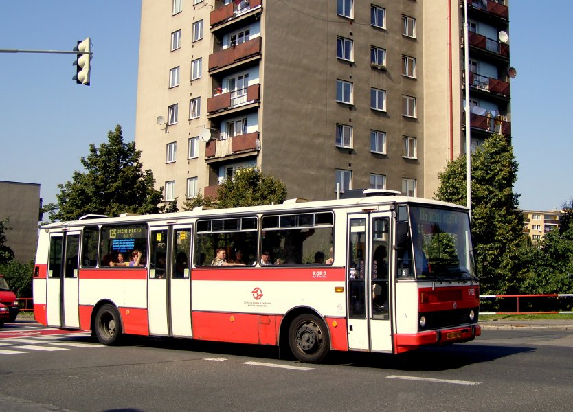 5952