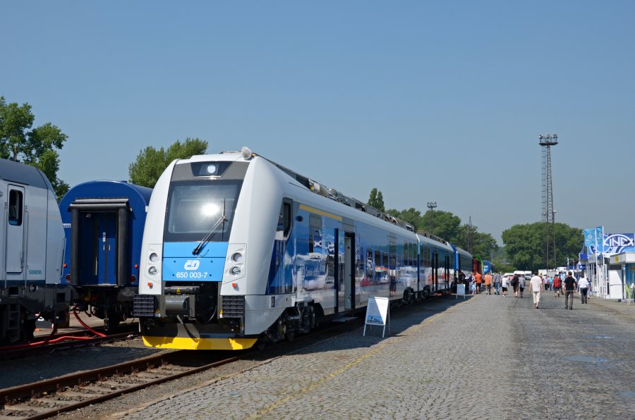 650 003-7