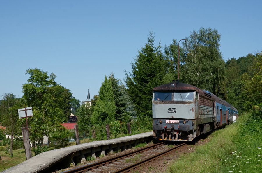 749 253-1