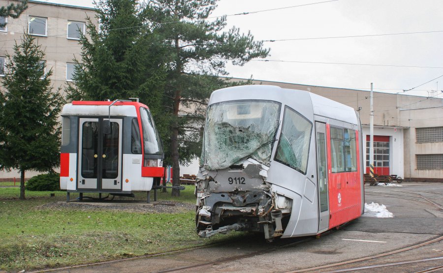 9112