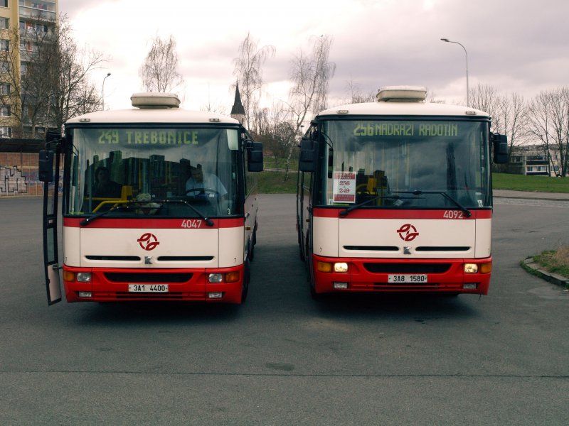 4047 / 4092