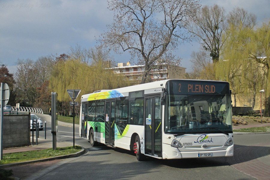 079203