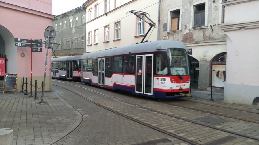 102