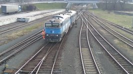 753 757-4