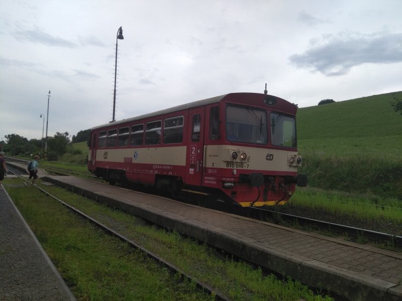 810 049-7