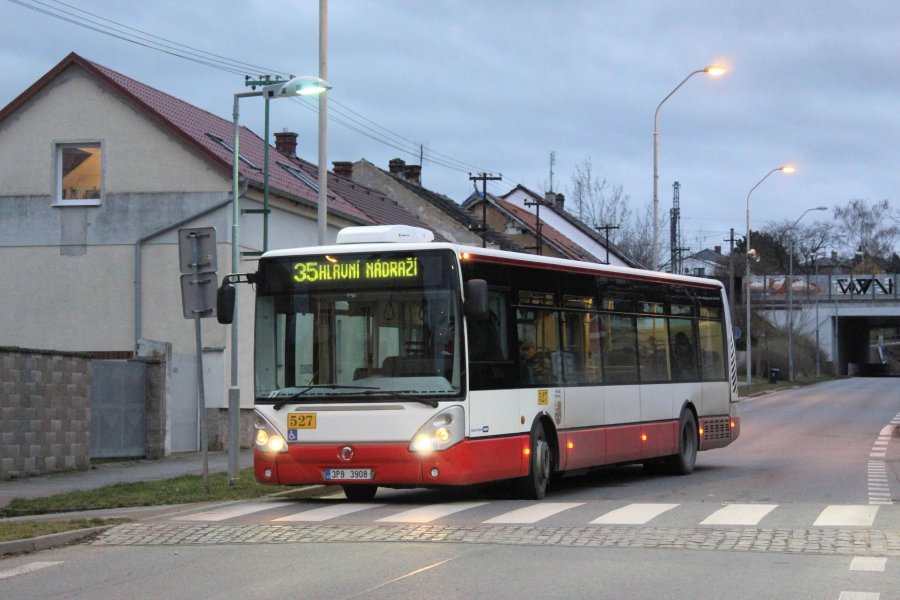 527