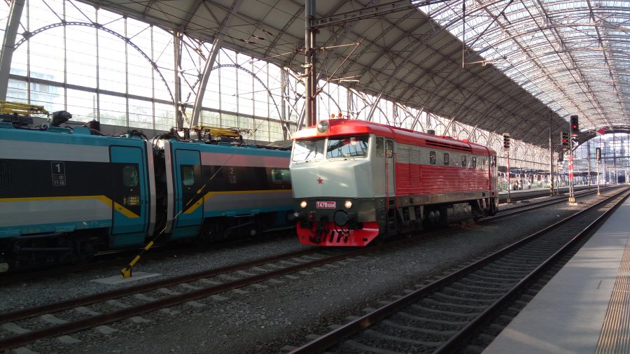 749 008-9