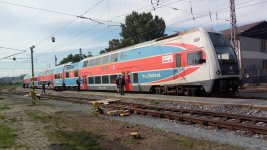 471 049-7