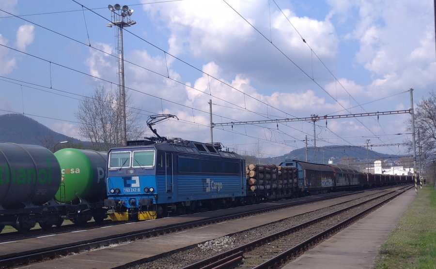 163 247-0