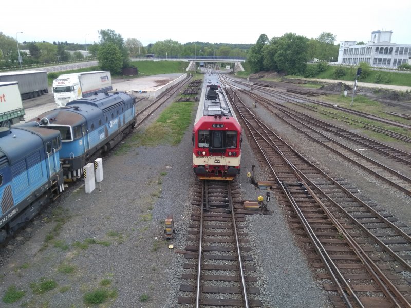 843 027-4