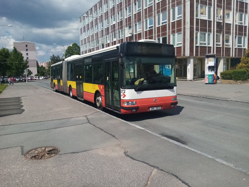 272