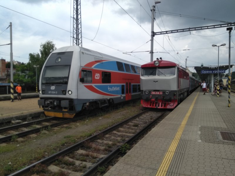 749 254-9