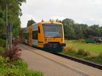 650 076