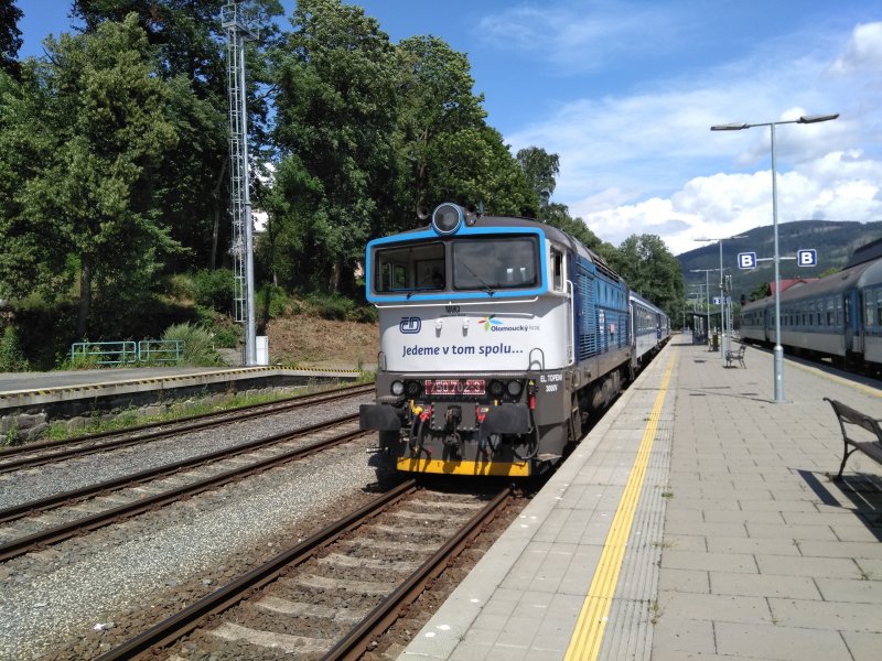 750 702-3