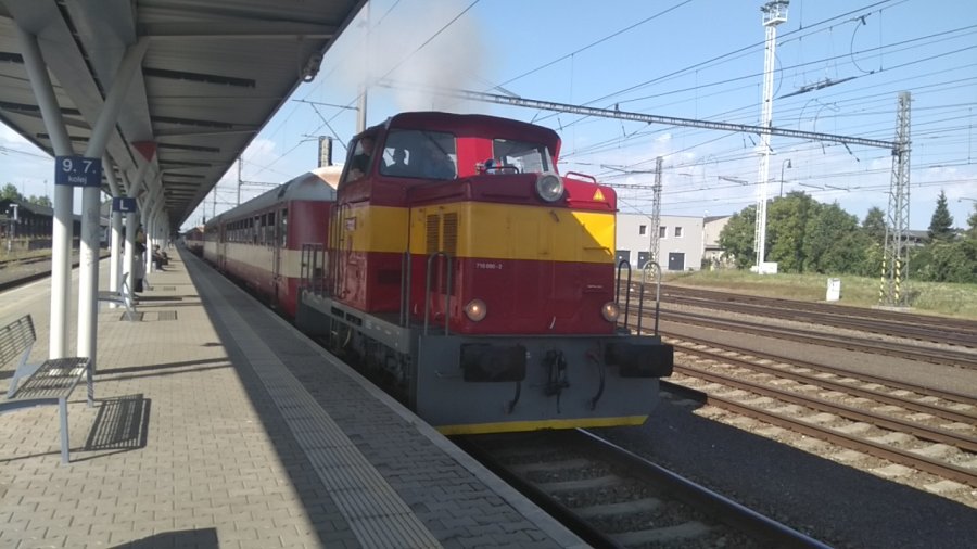 710 090-2