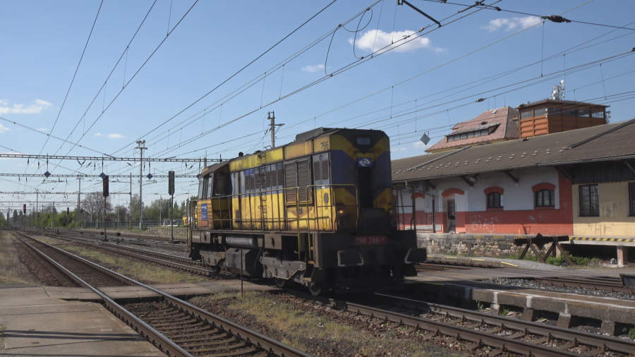 740 766-1