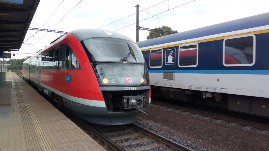 642 093-8