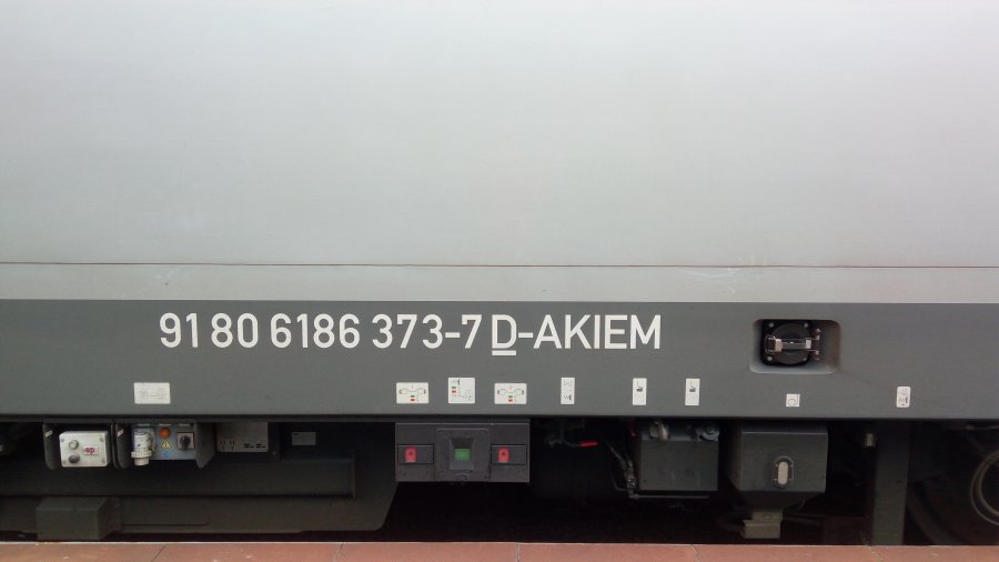 186 373-7