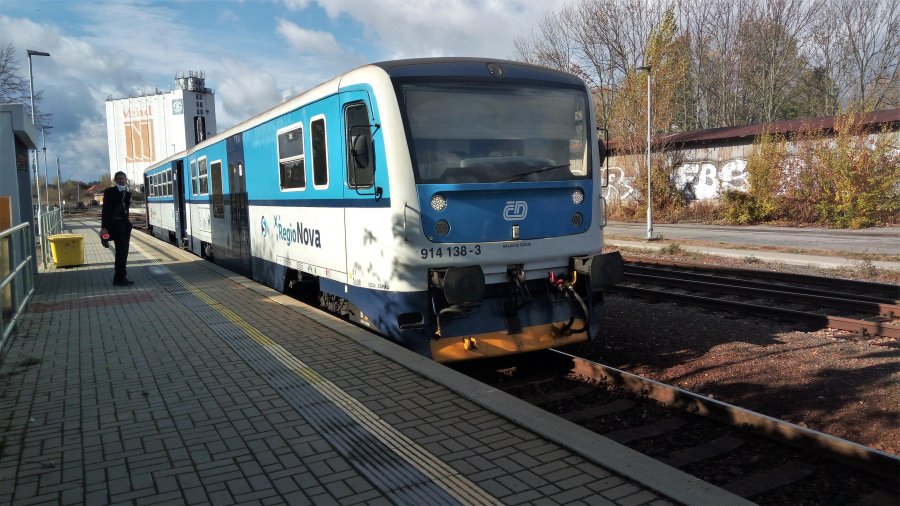 914 138-3