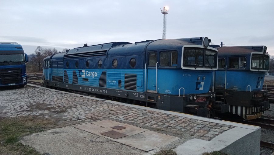 753 775-6