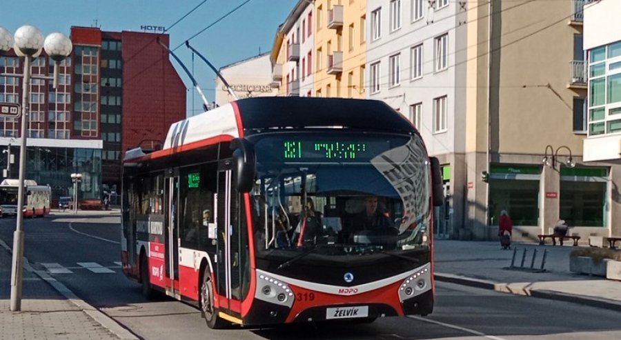 318