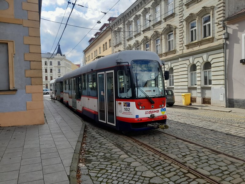 102