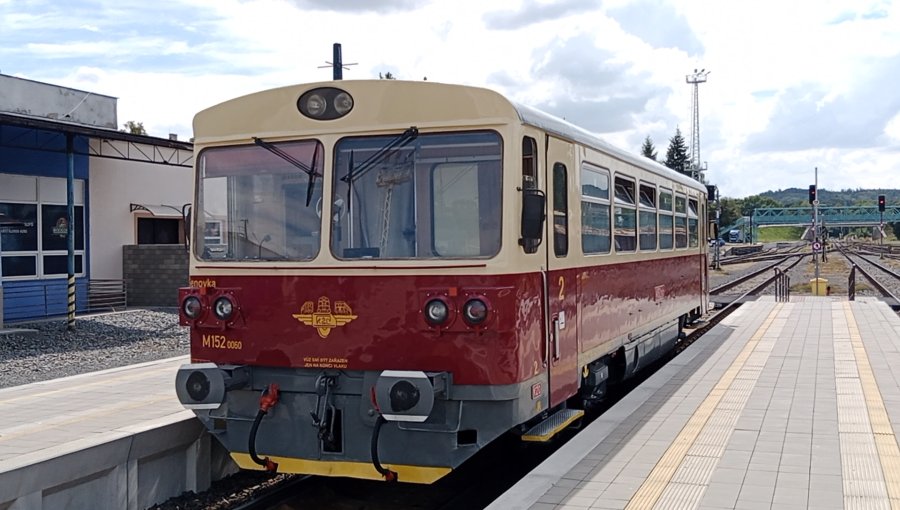 810 060-4