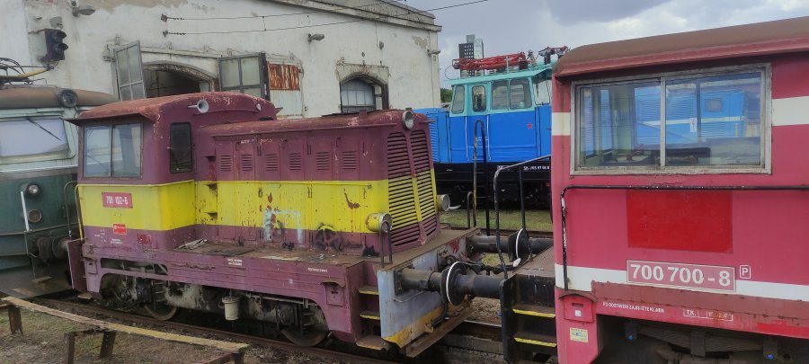 701 102-6