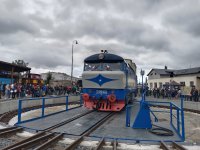 751 002-7