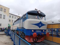 751 002-7