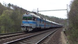 560 002-8