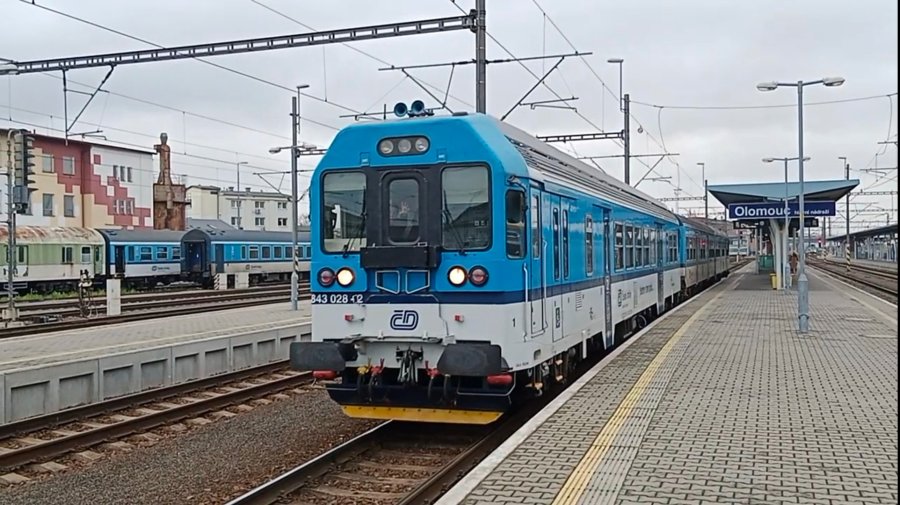 843 028-2