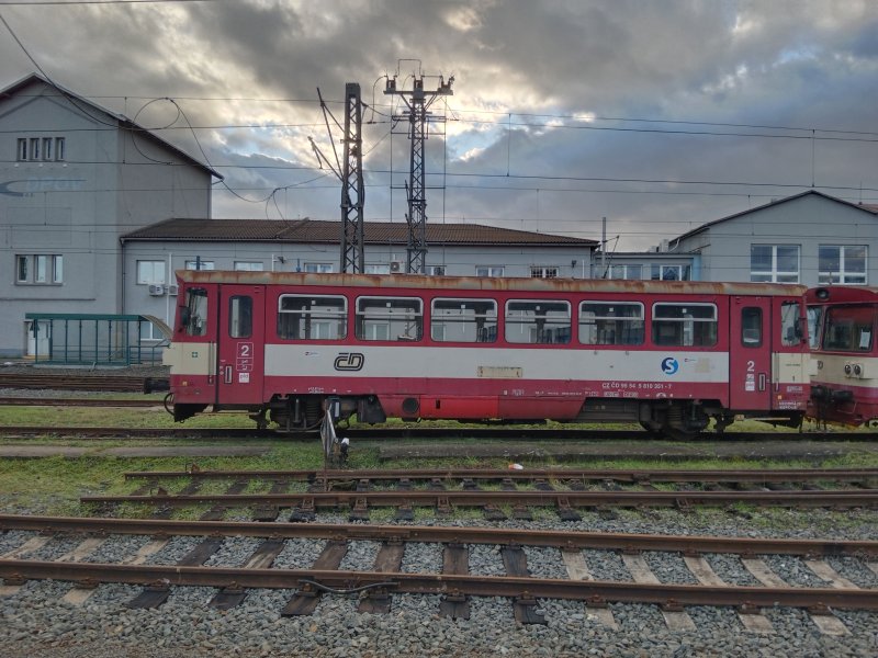 810 351-7