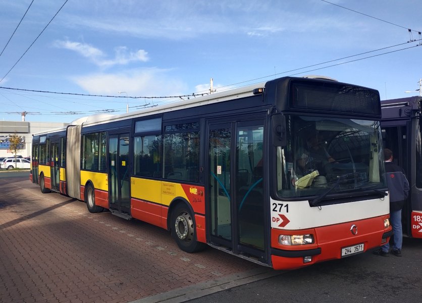 271
