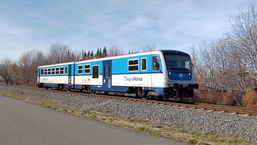 914 037-7