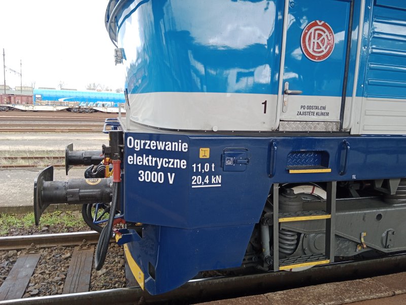 754 026-3