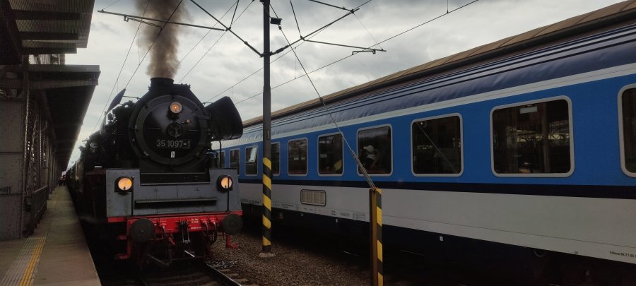 35 1097-1