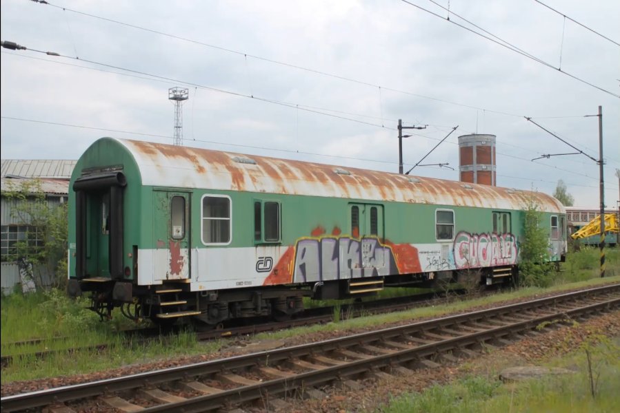92-40 037-7