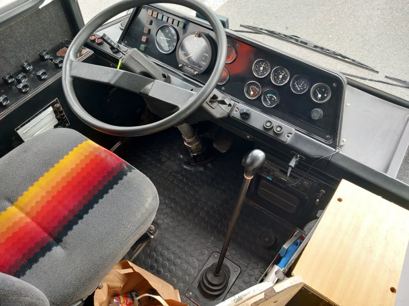 322
