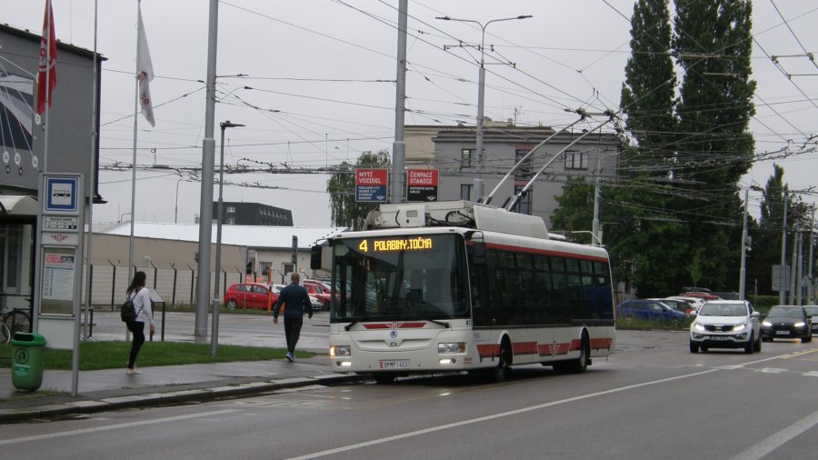 413