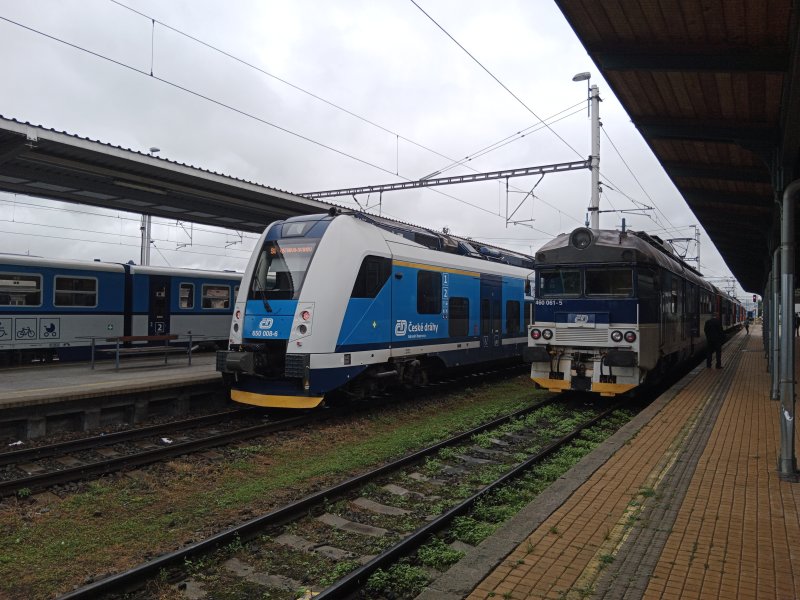 460 061-5