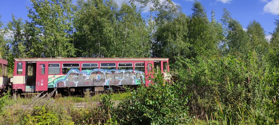93-29 004-1