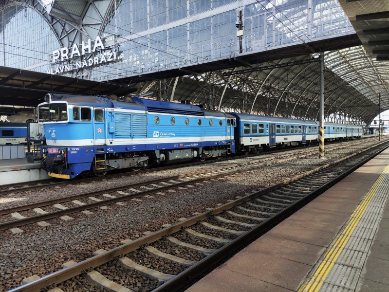 754 040-4