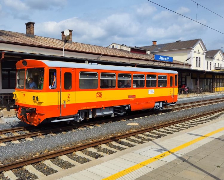 810 318-6