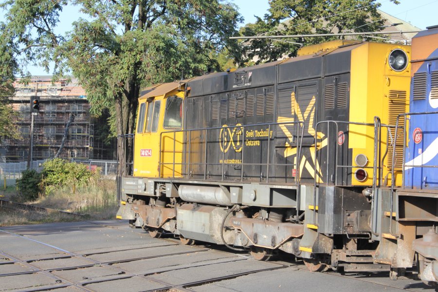 740 621-8